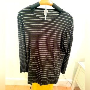 Chico’s Striped Black and Metalic Gold Long Sleeve Top Sz 3 (XL)